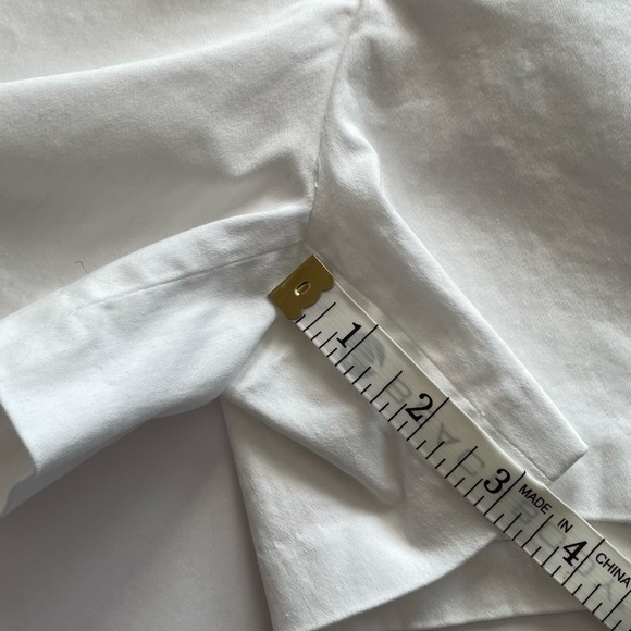 Venus White 4 Pocket Short Shorts Sz 4 - Picture 8 of 8